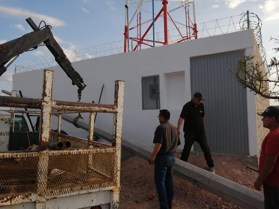 TRANSFORMADOR PARA LA ANTENA DE CELULARES EN TEMASTIÁN